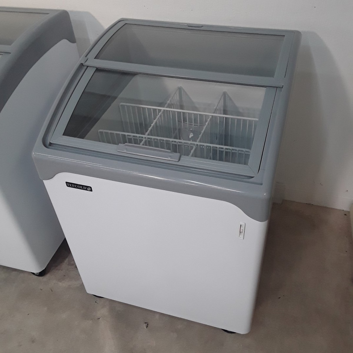 Secondhand Catering Equipment H2 Products Somerset New B Grade Tefcold NIC100 Ice Cream