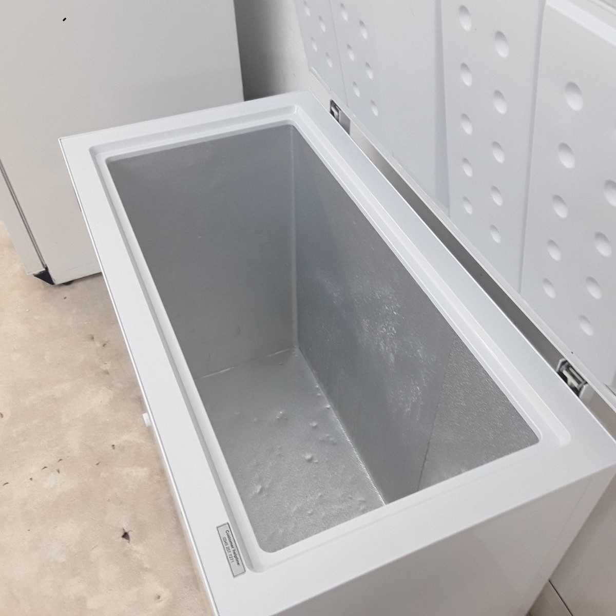 Secondhand Catering Equipment Chest Freezers Used Bush BCF 198L Chest Freezer (9607