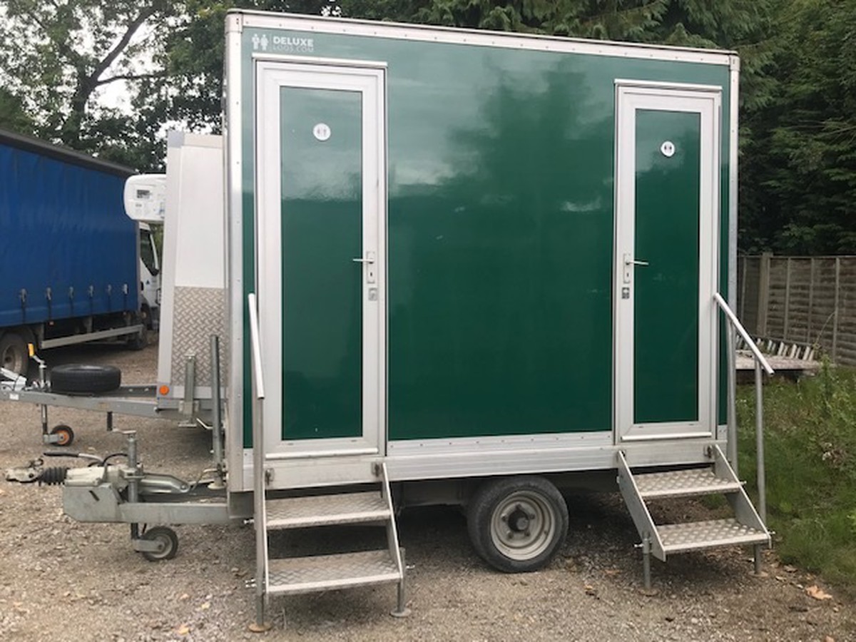 Secondhand Toilet Units 1+1 Toilet Trailers 1+1 Contemporary Style