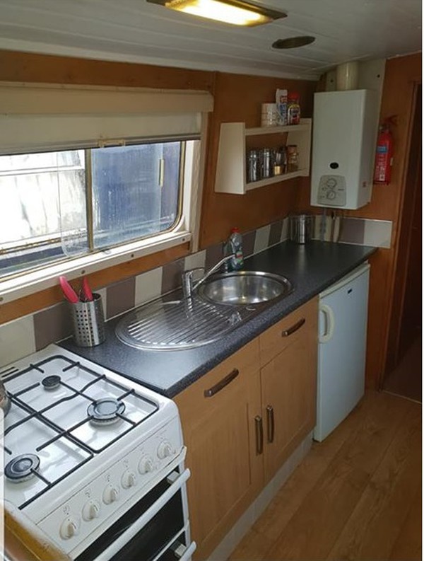narrowboat kitchen