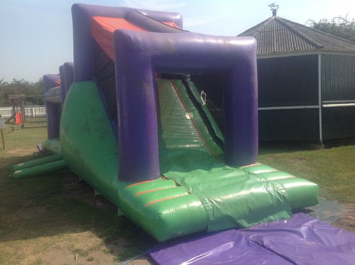 Airquee Bouncy Castle Obstacle Course With 2 Blowers - Colchester, Essex Airquee Bouncy Castle Obstacle Course With 2 Blowers - Colchester, Essex