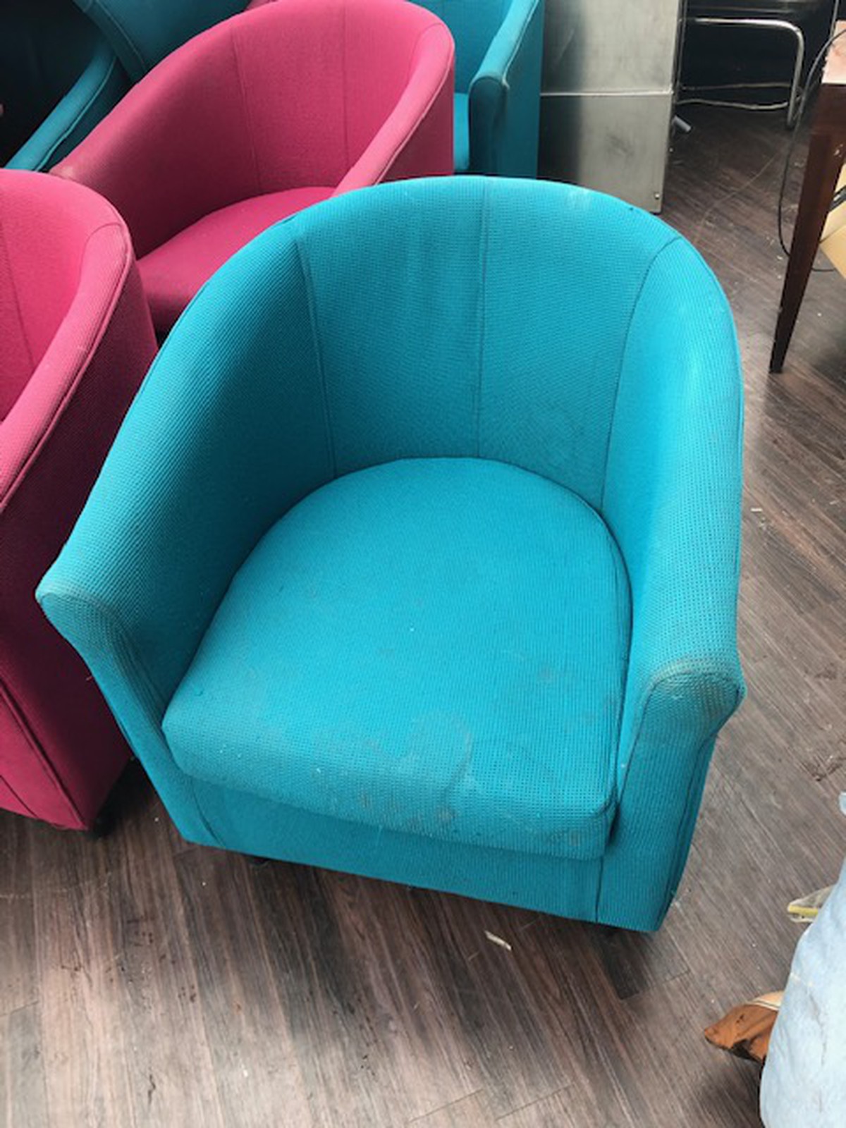 Secondhand Pub Equipment | Chairs | 9x Tub Chairs 2 Colours Blue And
