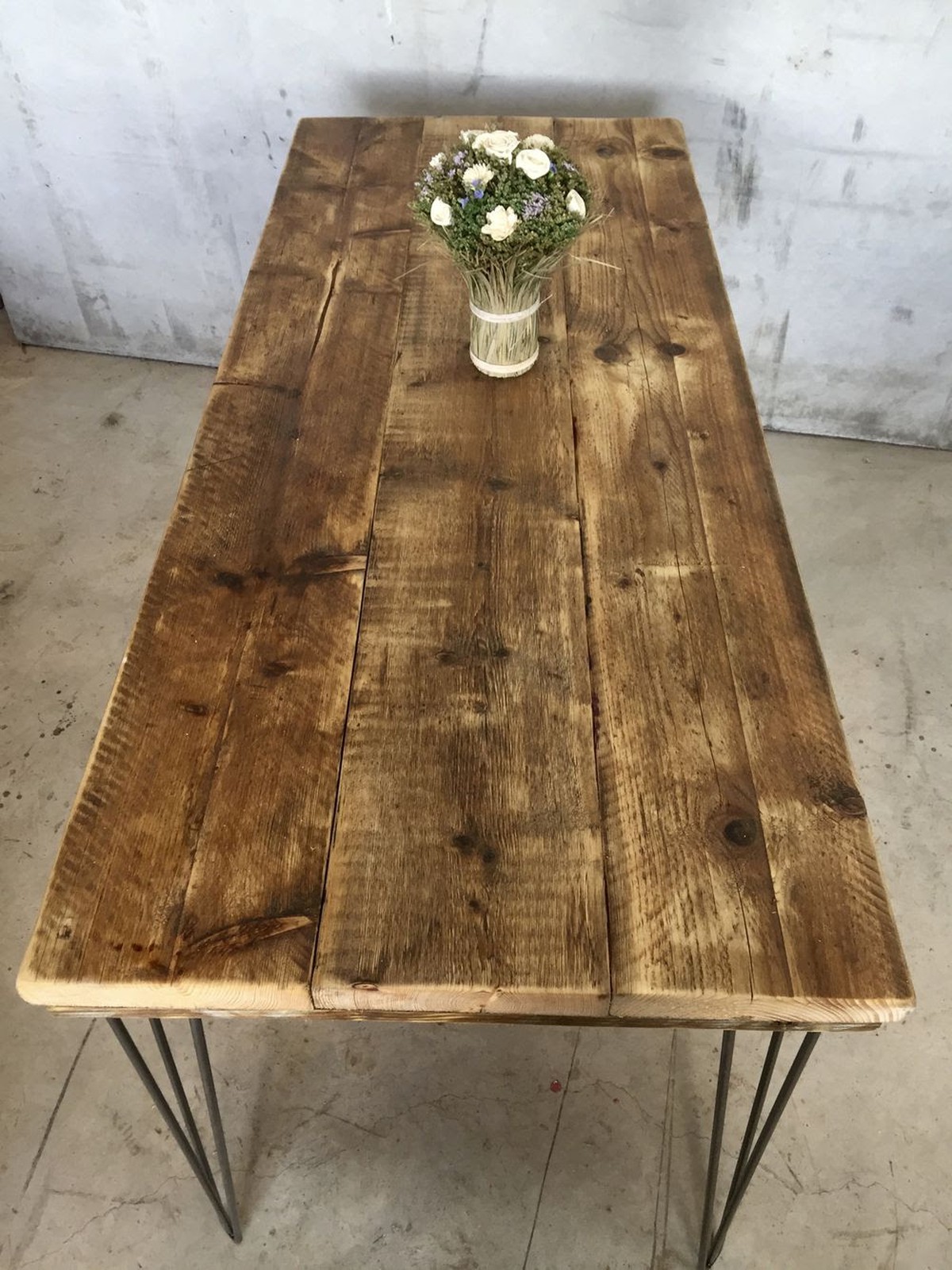 Secondhand Pub Equipment Pub Tables 5x Rustic Scaffold Board Table
