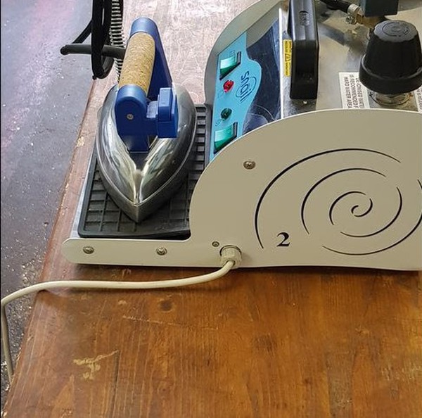 Second Hand Snail Steam Iron With Boiler
