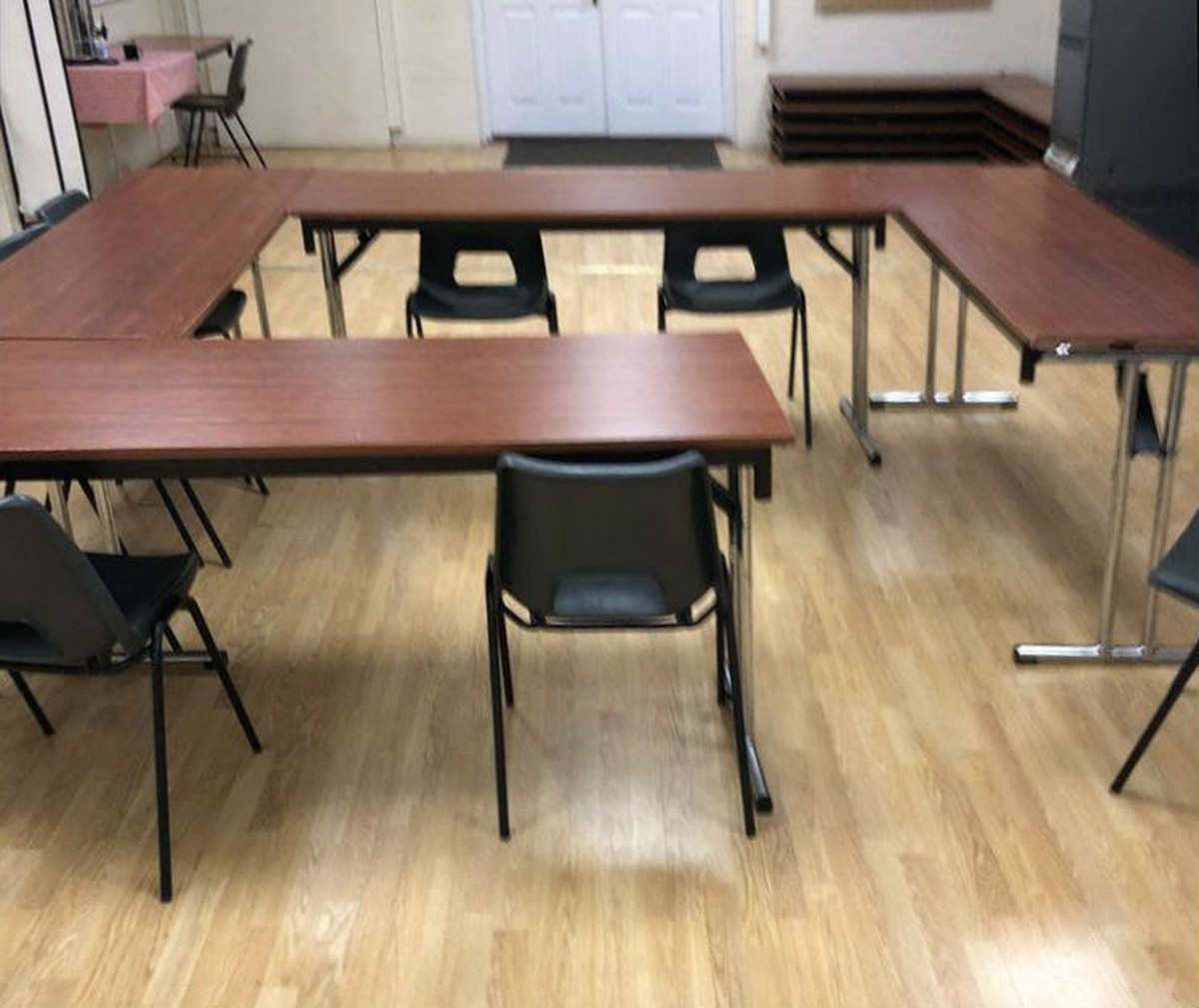 Secondhand Chairs and Tables Trestle Tables 18x Folding Wooden Tables Luton