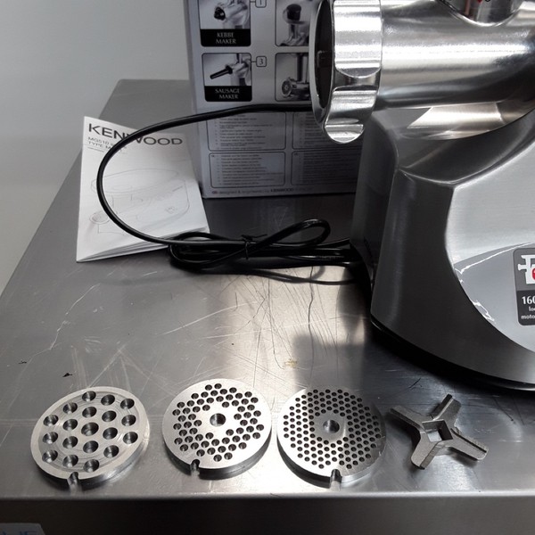 Secondhand Catering Equipment | Mincers | New B Grade Kenwood Pro1600 ...