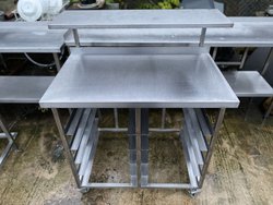 1m Stainless Steel Table With Bakery Tray Runners