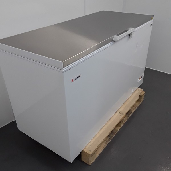 Secondhand Catering Equipment Chest Freezers New B Grade Elcold