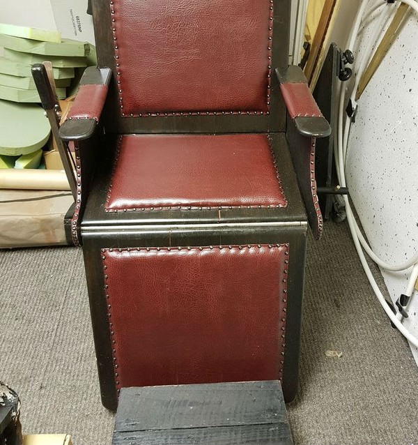 Barbers chair - Sweeney Todd