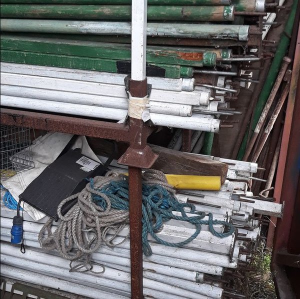 Second hand Marquee Wall Poles For Sale