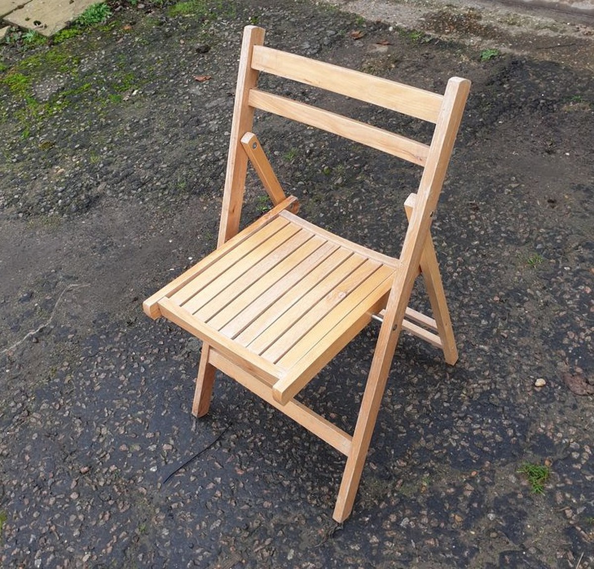 used folding chairs