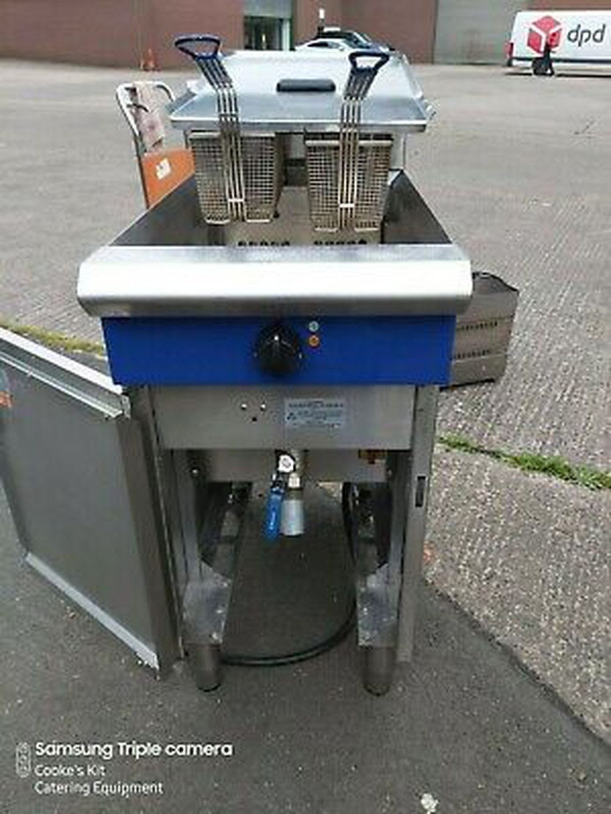 Secondhand Catering Equipment Electric Fryers Blue Seal E43