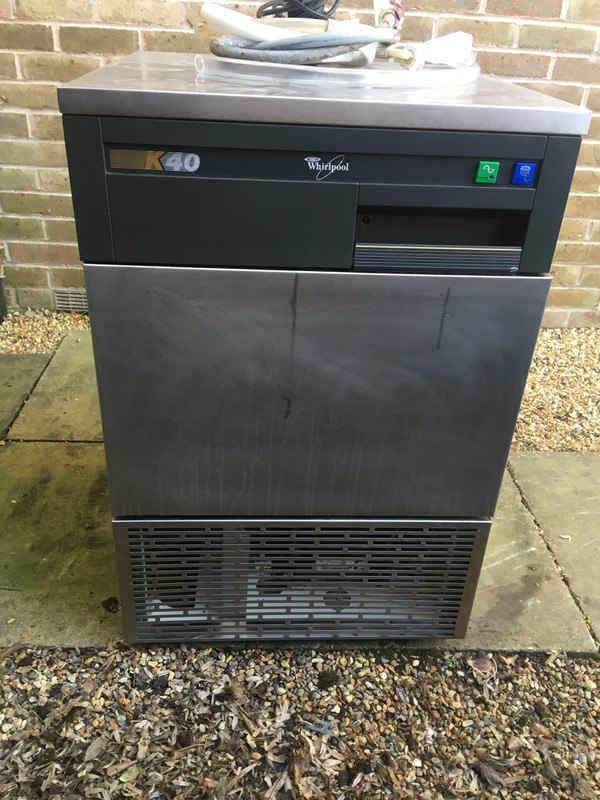 Secondhand Catering Equipment Bar Equipment and Coolers Ice Machine