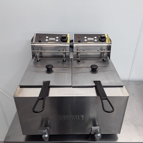 Used Buffalo GH127 Double Fryer Table Top 8 L (10891)