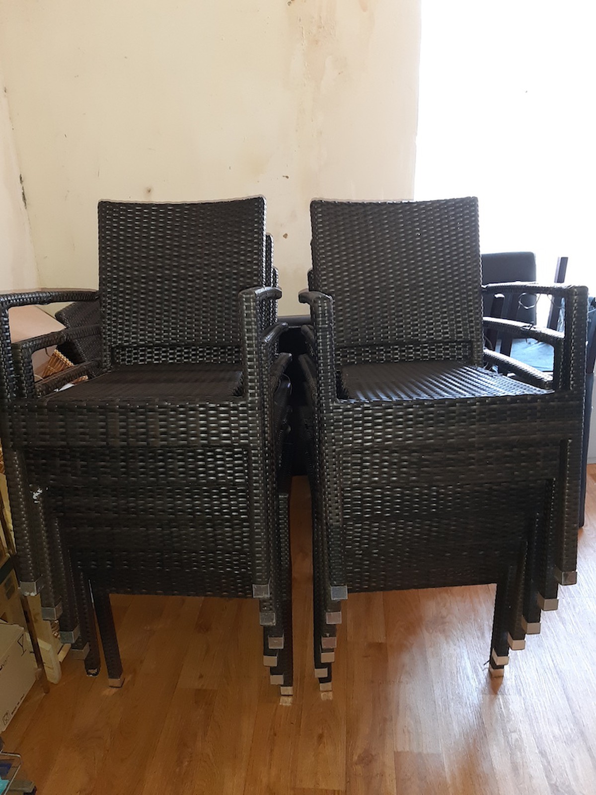 Secondhand Pub Equipment Beer Garden Furniture 14x Rattan Chairs