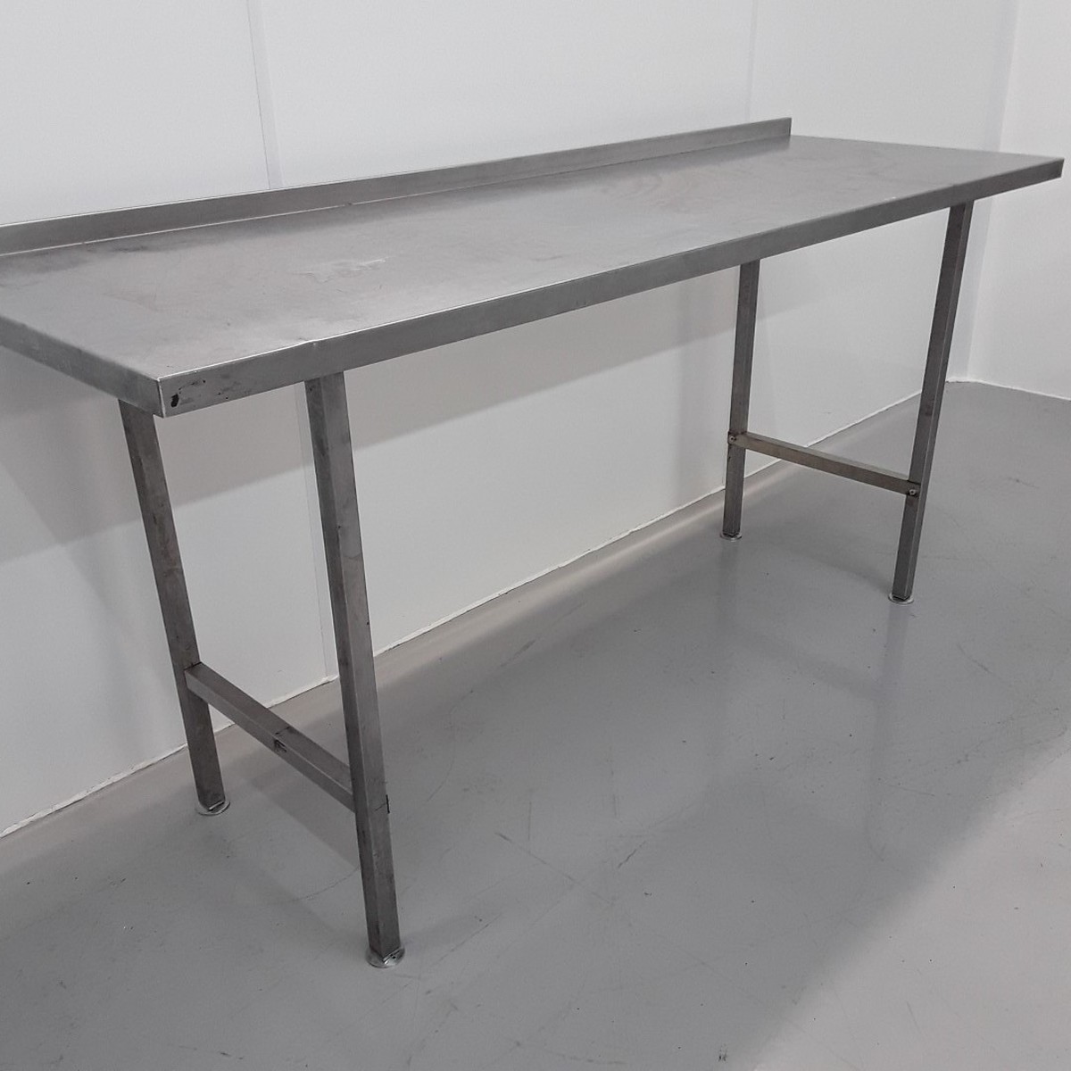 Secondhand Catering Equipment Stainless steel tables (1.01m to 2m