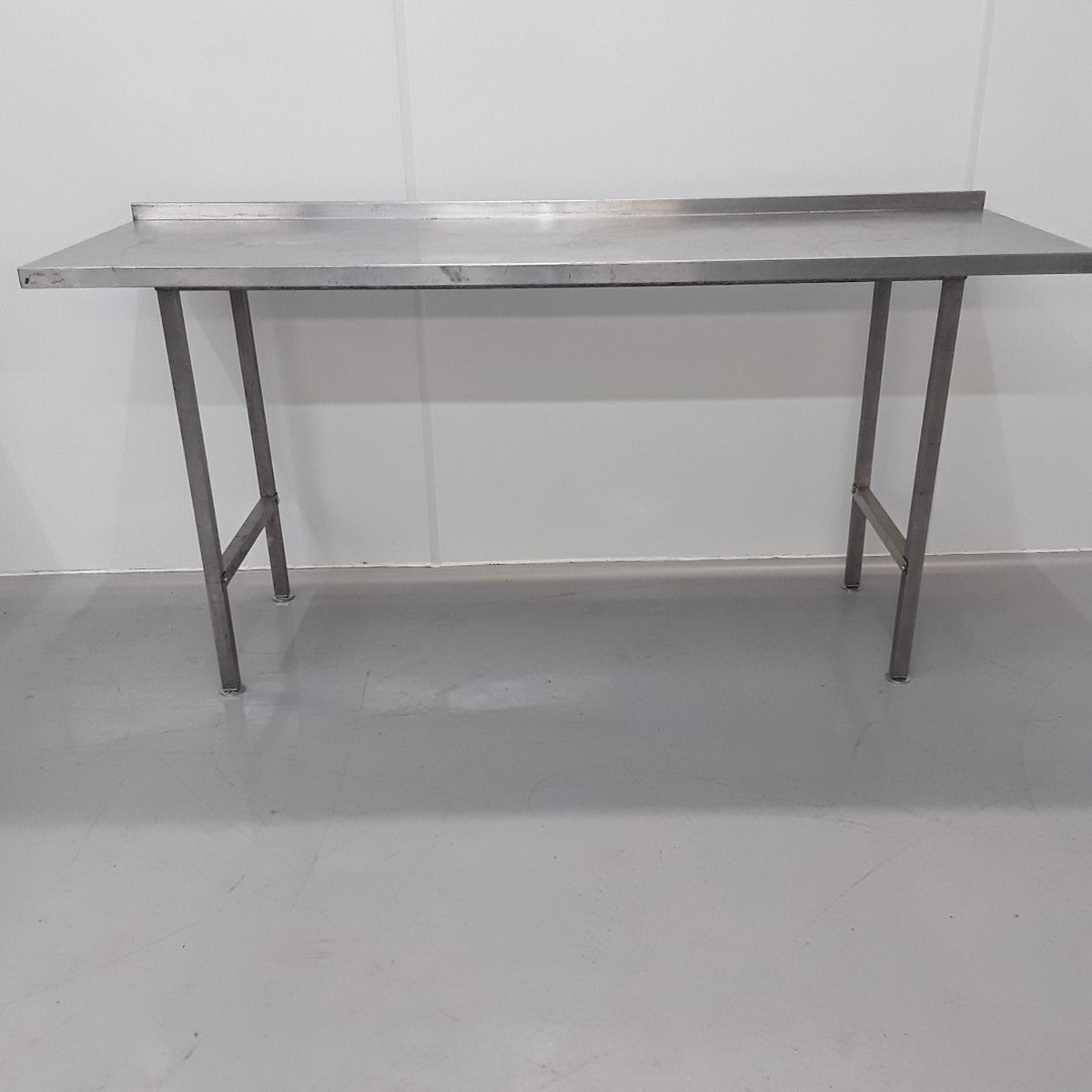 Secondhand Catering Equipment Stainless steel tables (1.01m to 2m