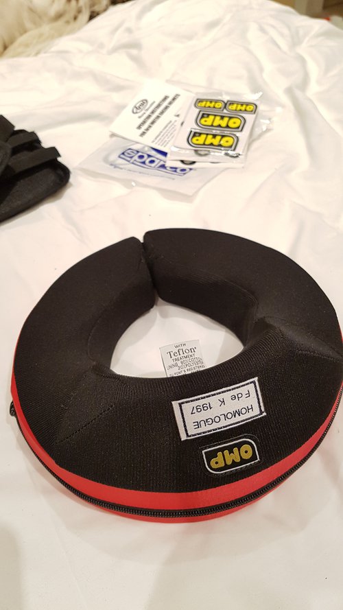 Black Kart Collar Neck Black Kart Collar Neck