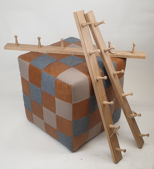 Shaker 6 Peg Coat & Hat Rack Shaker 6 Peg Coat & Hat Rack
