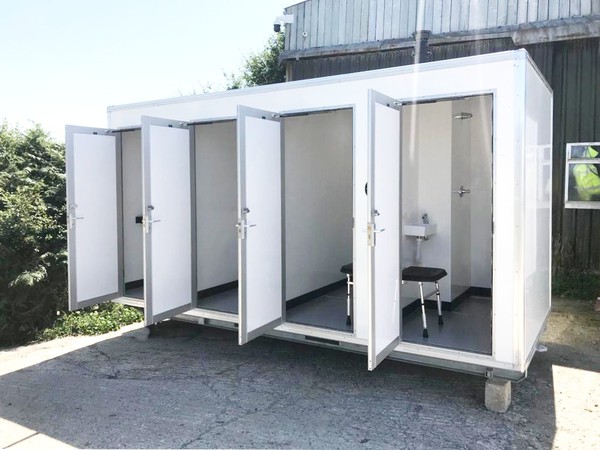 Campsite 2 toilets 2 showers Portable building