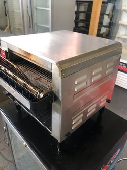 Waring CTS1000K Conveyor Toaster