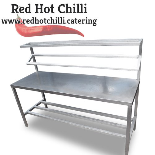 Stainless steel table with gastronorm gantry