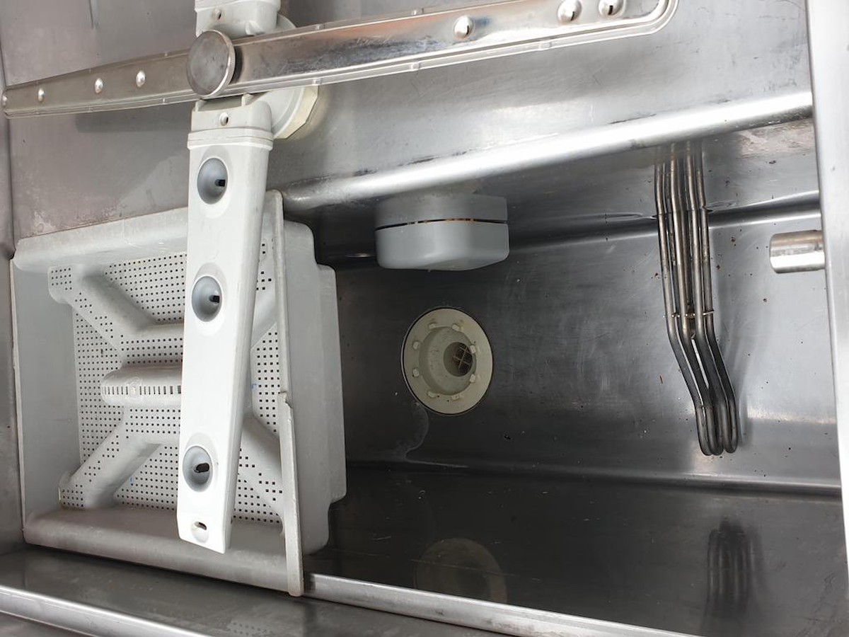 Secondhand Catering Equipment | Pass Through Dishwasher | Classeq Hydro 957 Pass Through