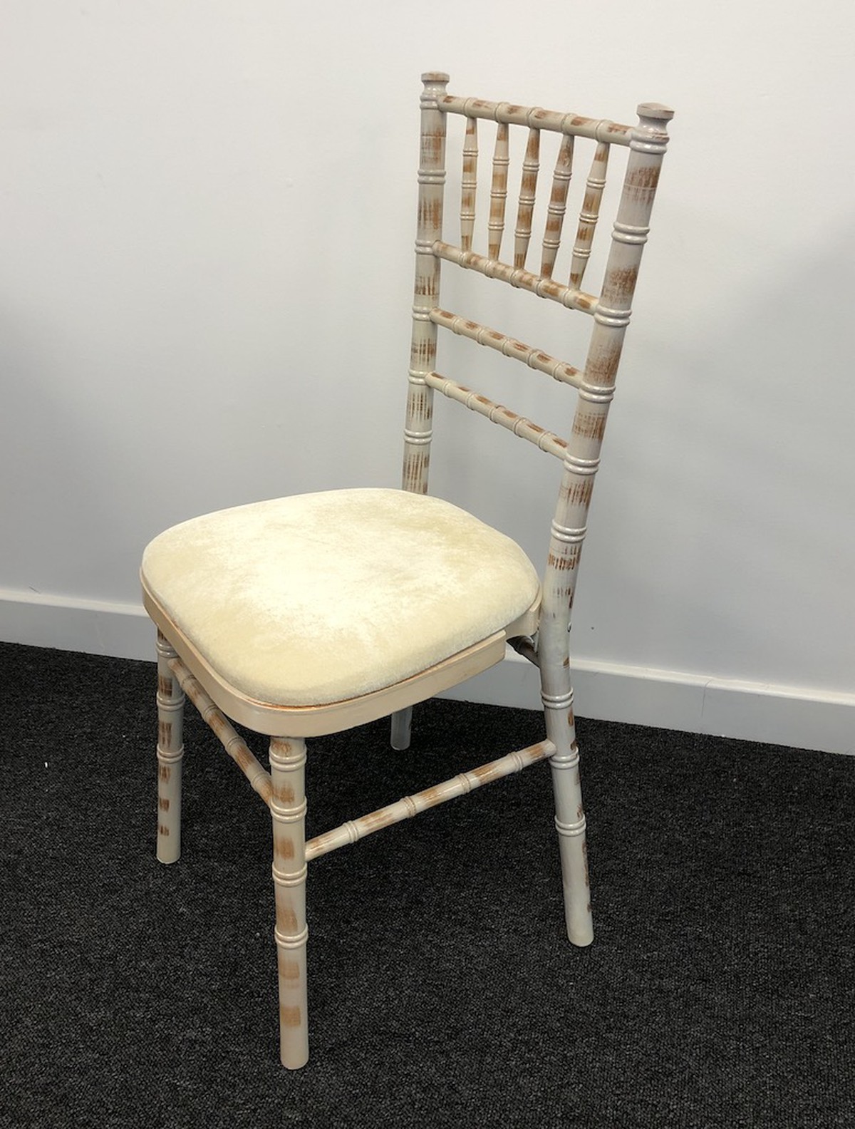 Secondhand Chairs and Tables Chivari and Camelot Banqueting Chairs