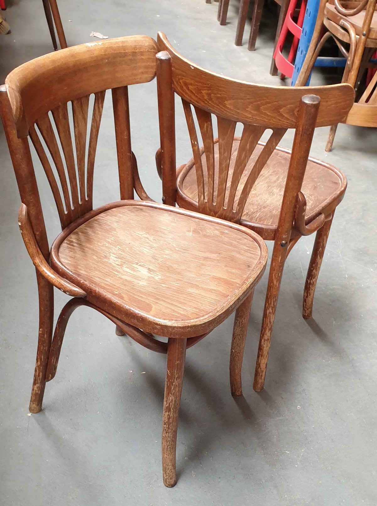 2nd Hand Wooden Fanback Chairs 865 