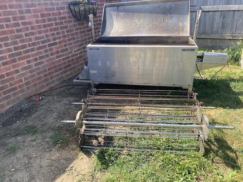 Tasty Trotter hog roast