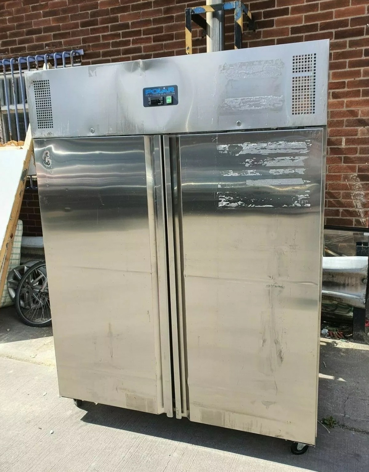 Secondhand Catering Equipment Upright Double Door Freezers Polar