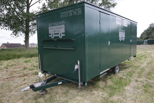 4 + 1 toilet trailer for sale