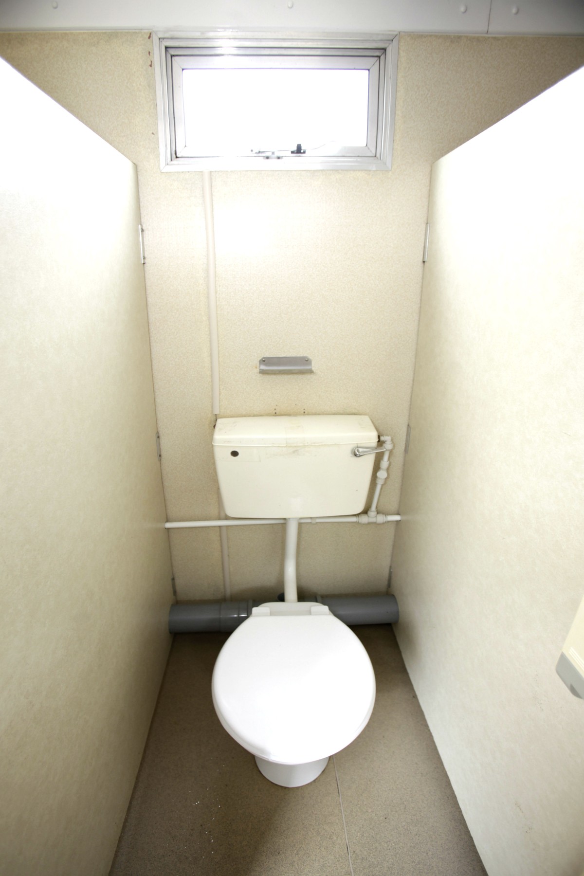 Secondhand Toilet Units 4 3 Toilet Trailers 4 3 Toilet Trailer Or