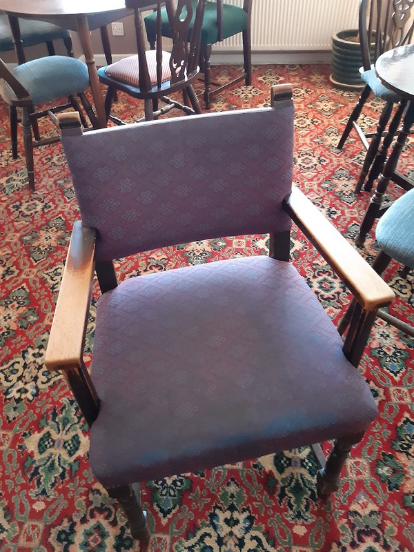 pub chairs with arms
