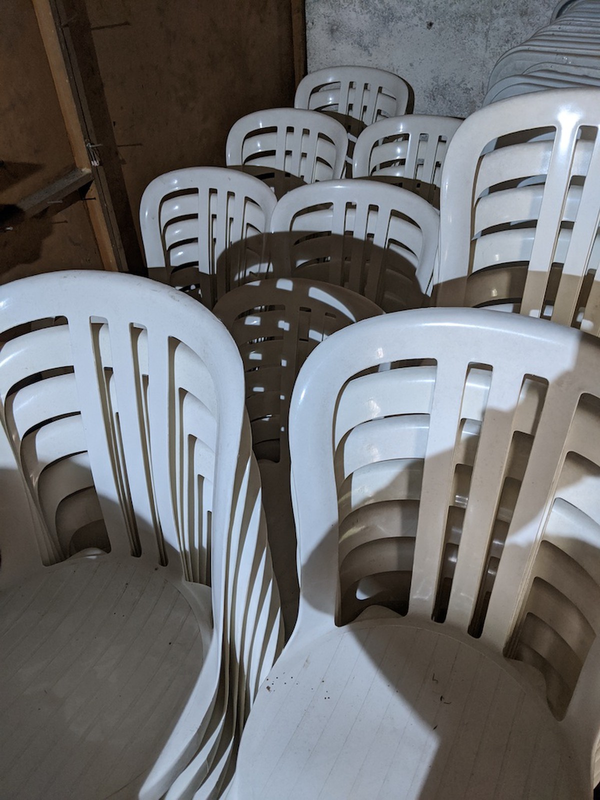 Secondhand Chairs and Tables Plastic Bistro Chairs 80x White Bistro