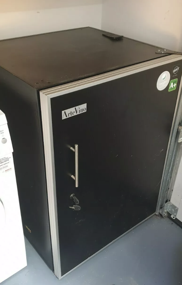 Secondhand Pub Equipment Wine Bottle Fridge Artevino Wine Bristol