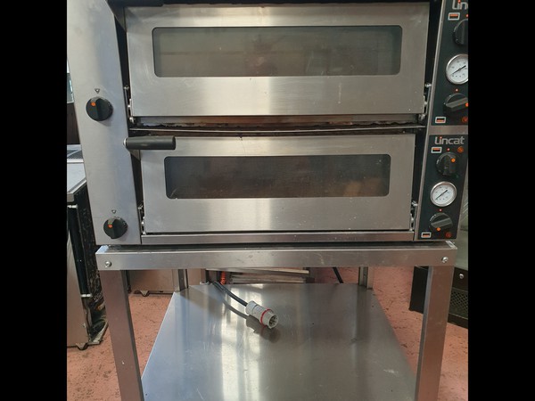 Lincat PO430-2 Twin Deck Electric Pizza Oven