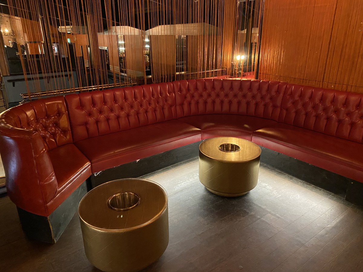 Secondhand Pub Equipment Bench Seating (Fixed) Commercial Booth / Banquette Seating South