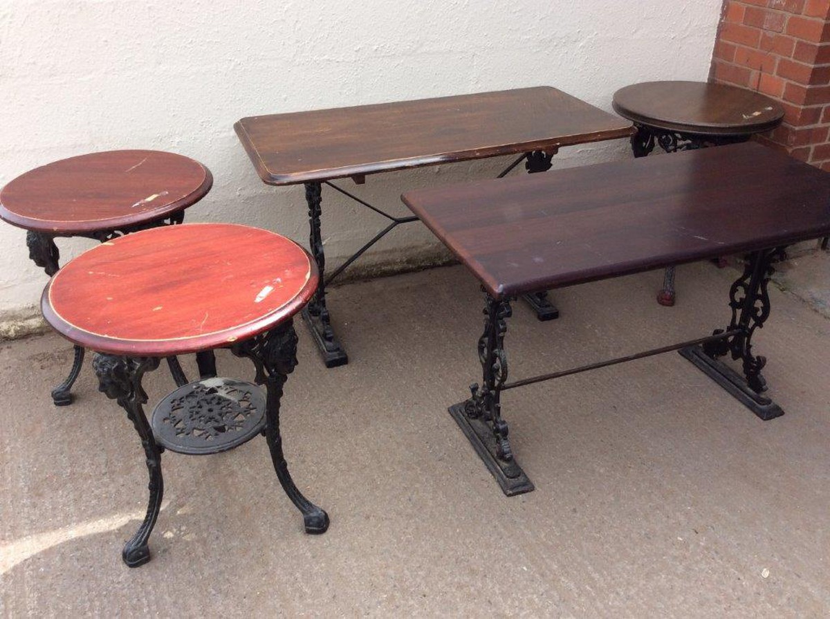 Secondhand Chairs and Tables Pub and Bar Furniture 12x Traditional