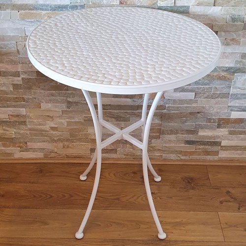 Outdoor round tables Outdoor round tables