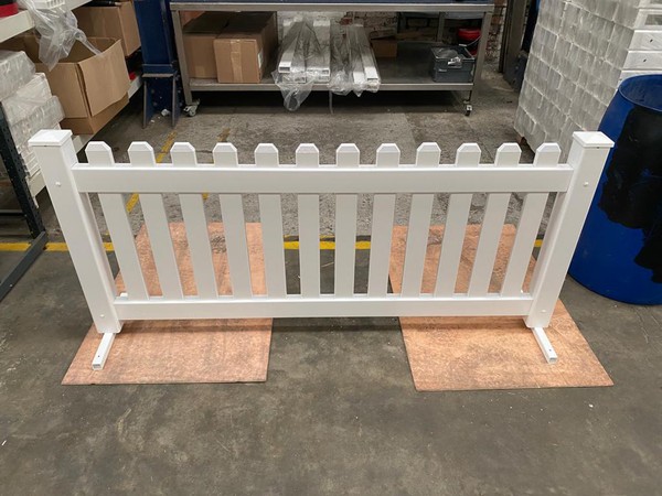 Event equipment picket fence