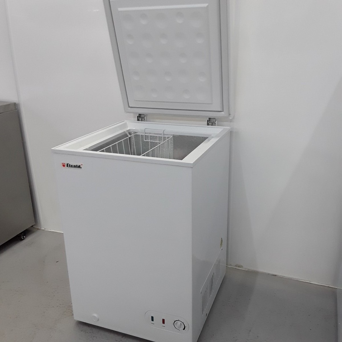 Secondhand Catering Equipment Chest Freezers New B Grade Elcold EL12 Chest Freezer (11708