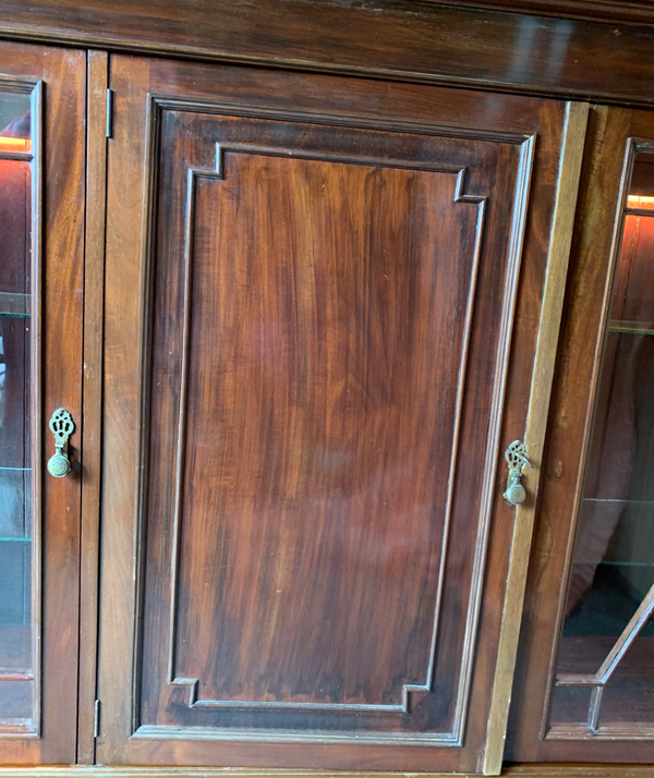 Secondhand cabinet