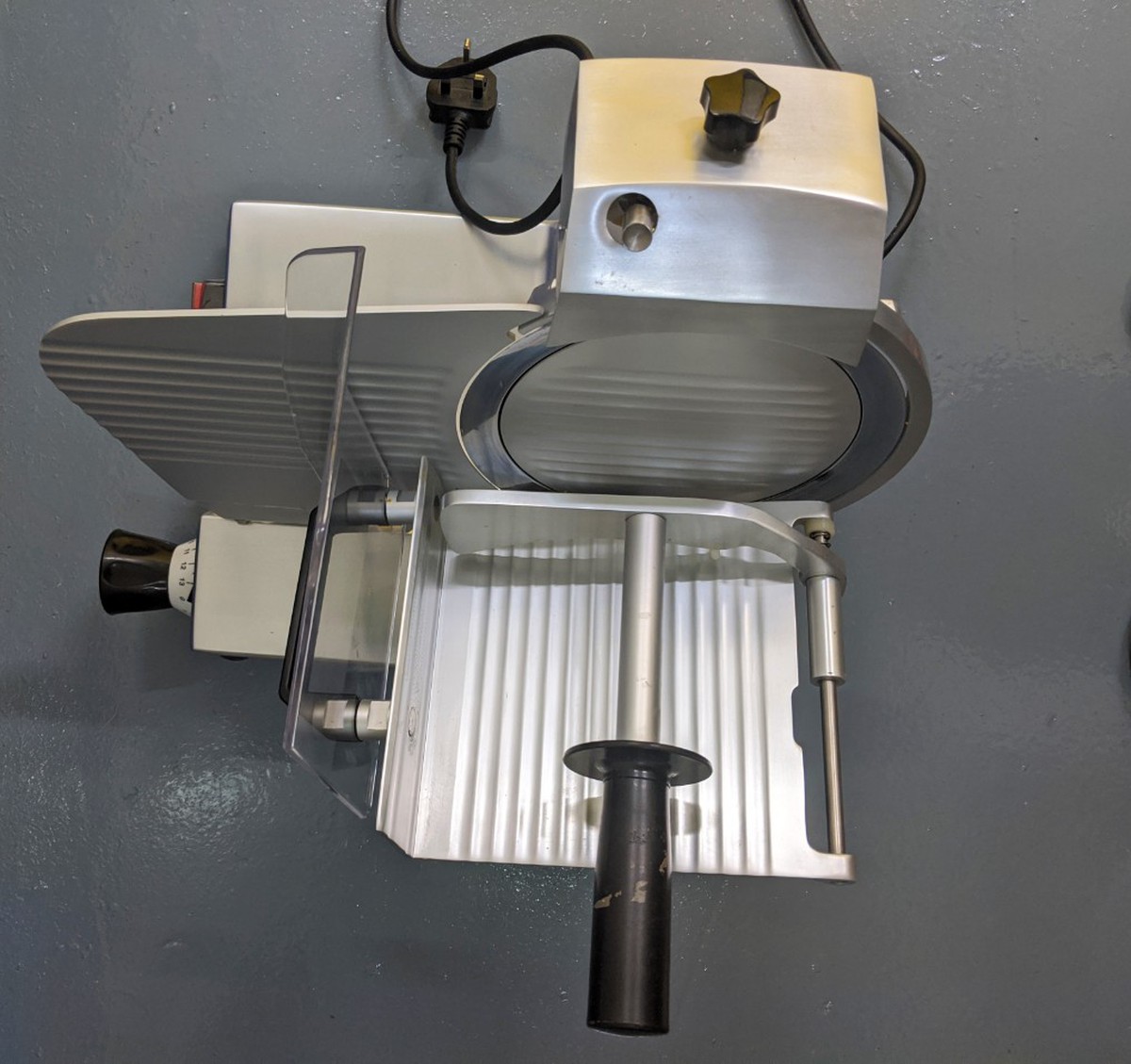 Secondhand Catering Equipment Slicers Buffalo 220mm Deli Meat