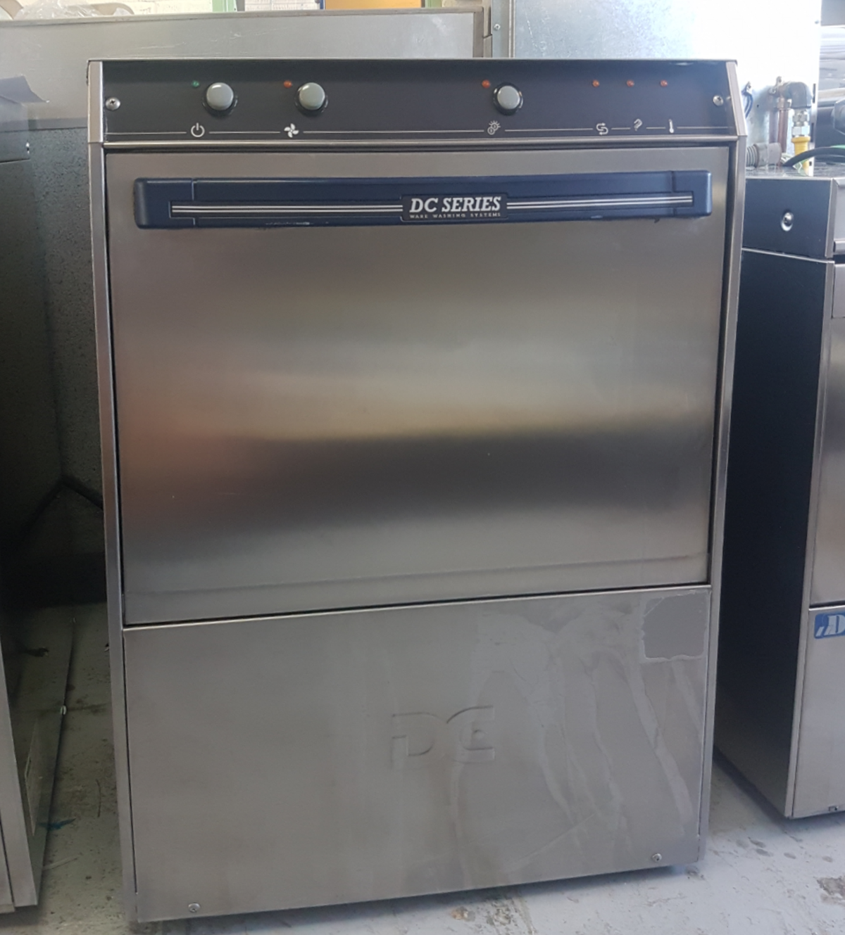 Secondhand Catering Equipment Dish Washers DC SXD50 AISD Dishwasher