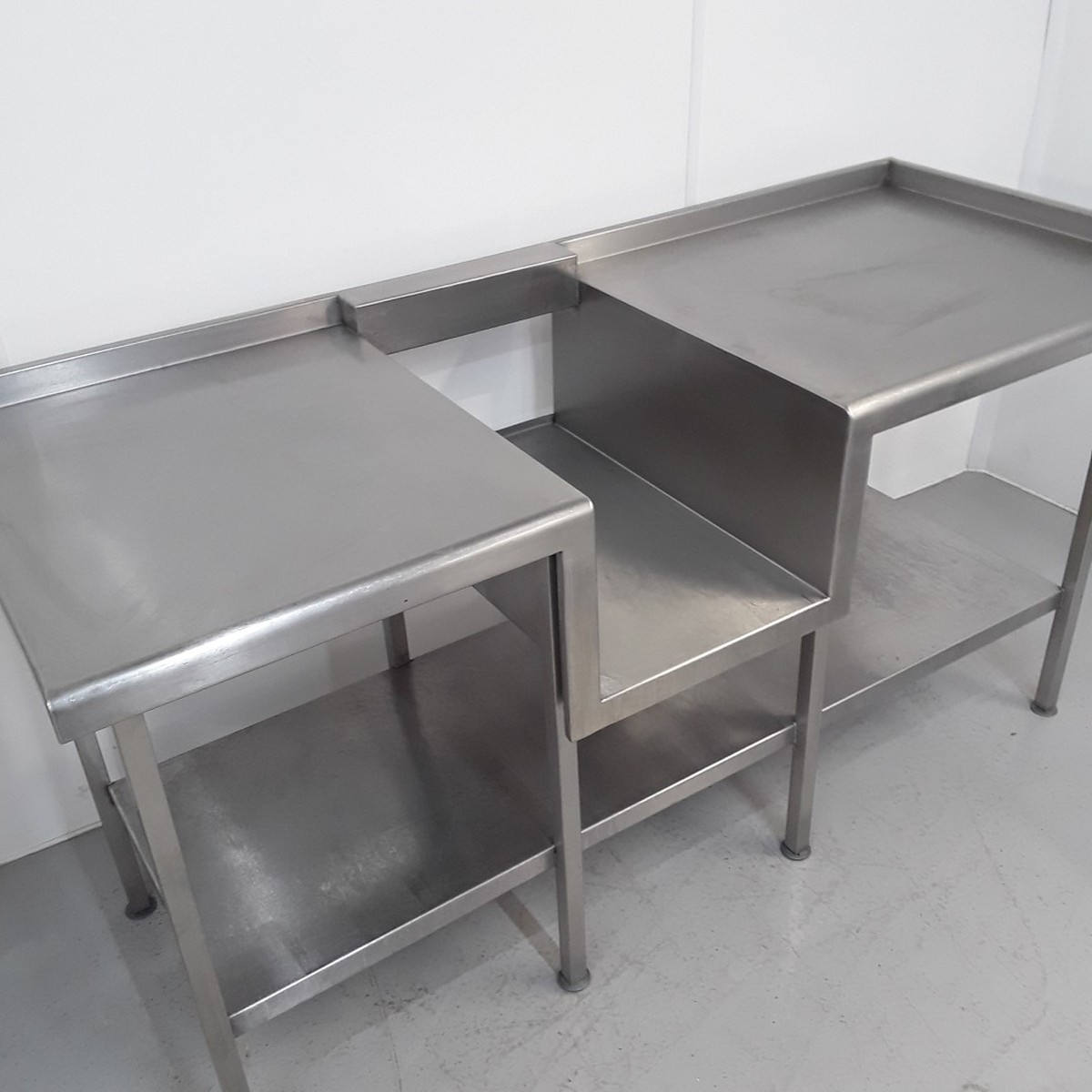 Secondhand Catering Equipment Stainless steel tables (1.01m to 2m