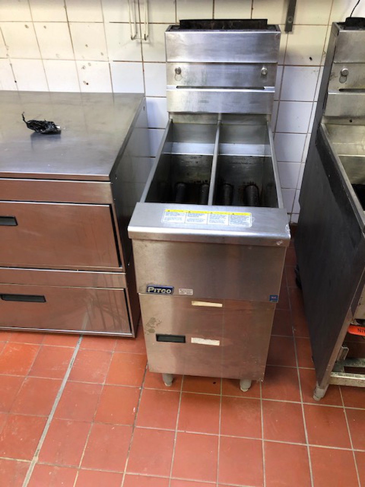 Secondhand Catering Equipment Alfies Place Sussex Twin Well Pitco