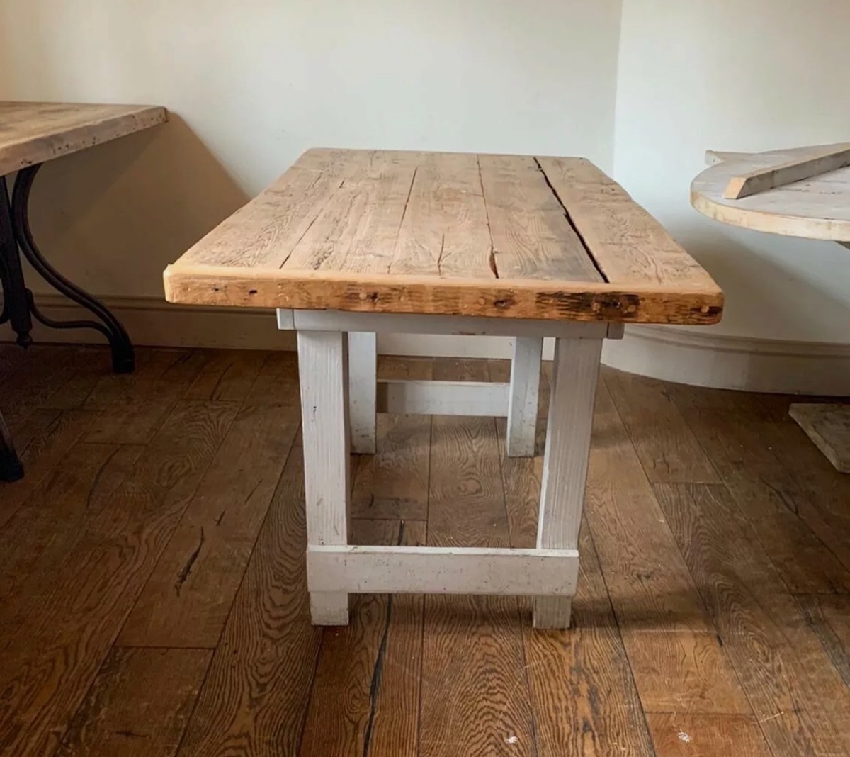 Secondhand Pub Equipment Pub Tables 21x Mixed Rustic Tables Job Lot Eastbourne, East Sussex