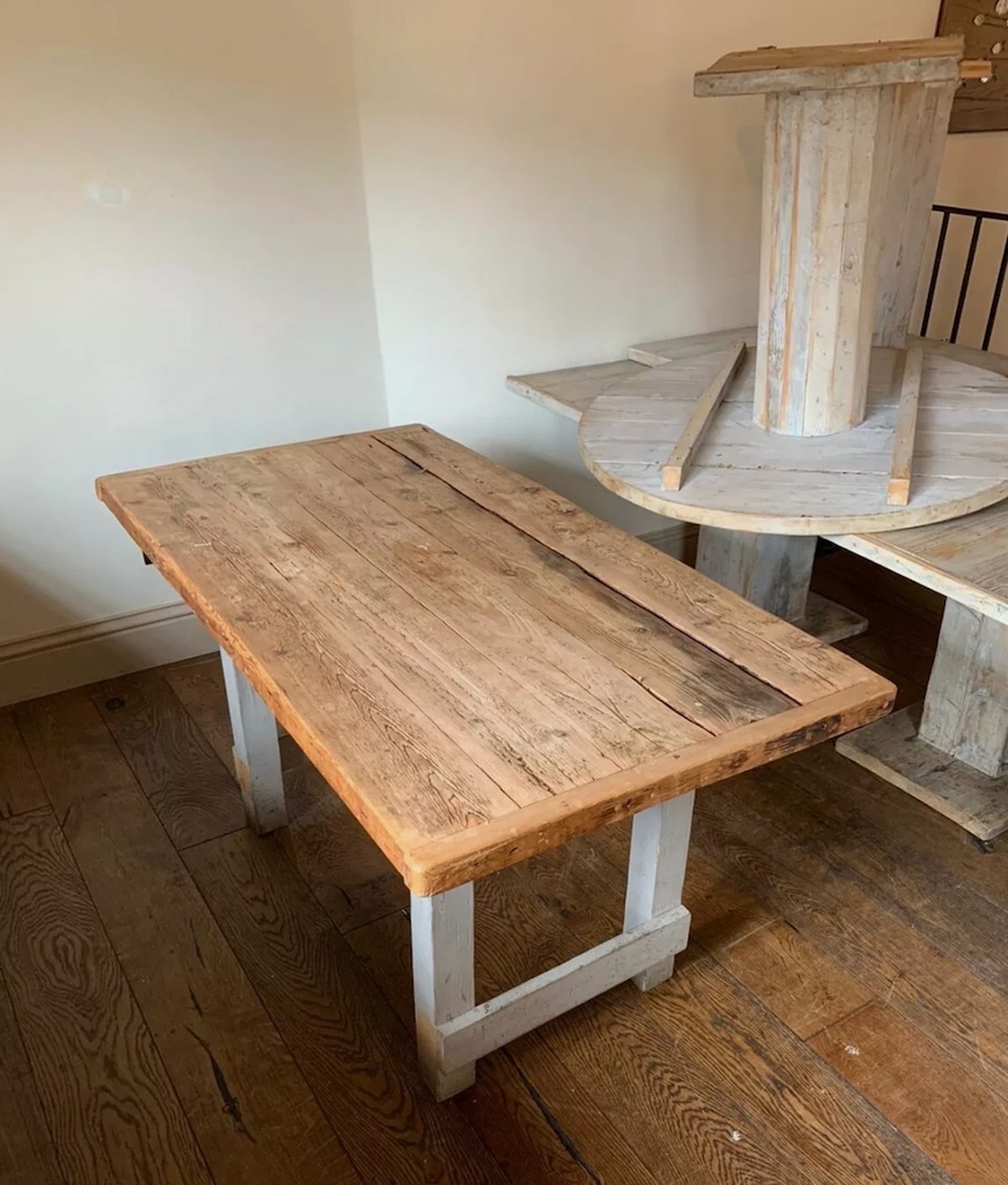 Secondhand Pub Equipment Pub Tables 21x Mixed Rustic Tables Job Lot