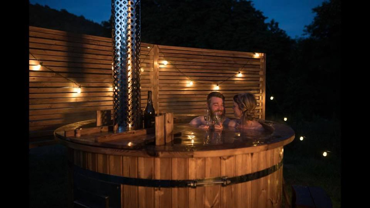 Glamping Equipment Hot Tubs And Jacuzzis Commercial Hot Tubs For 